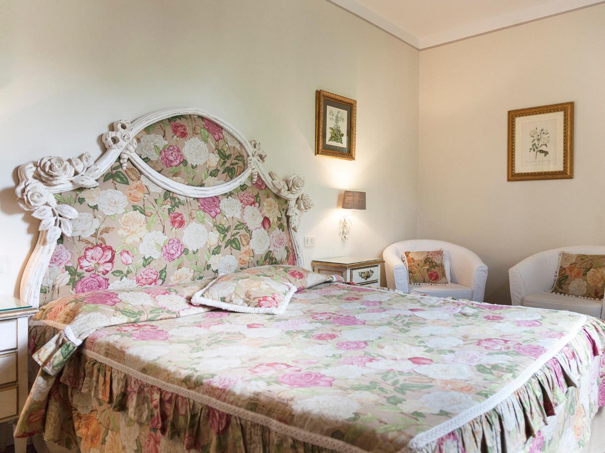Two Connecting Double Rooms,188787725:JPEG